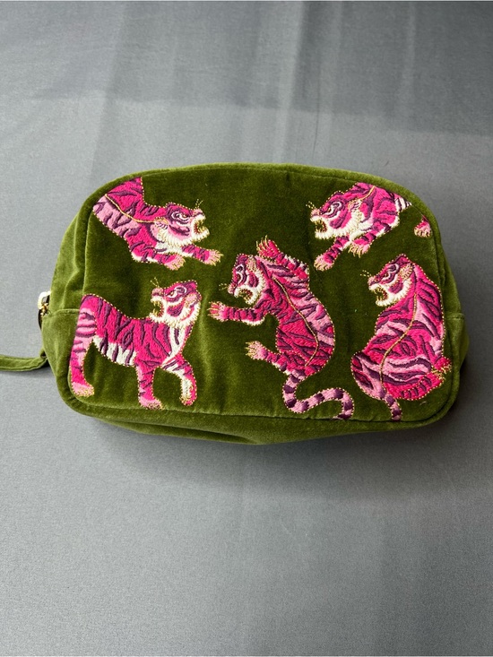 Elizabeth Scarlett Handbags - Elizabeth Scarlett London Velvet Tiger Cosmetic Bag – Green Velvet Pouch
